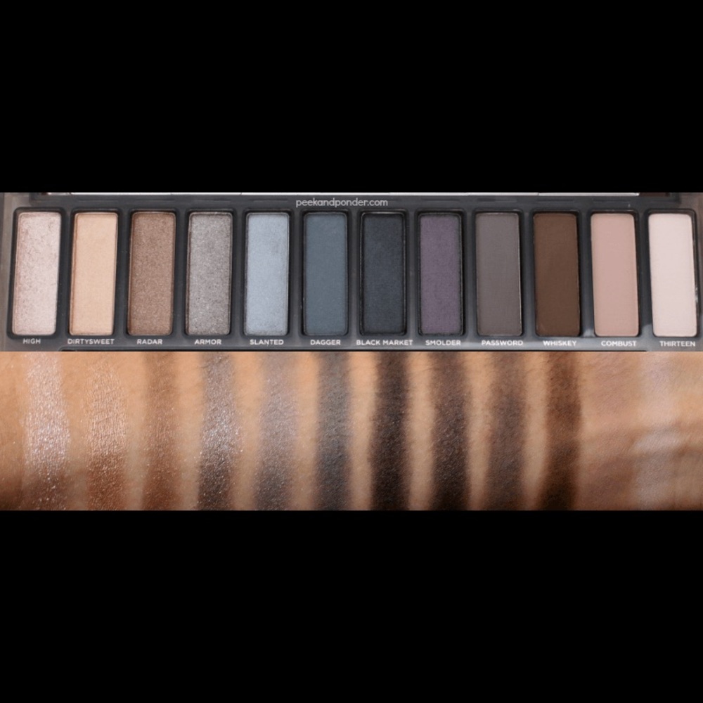 Naked Smoky Eyeshadow Palette - Picture 5 of 7